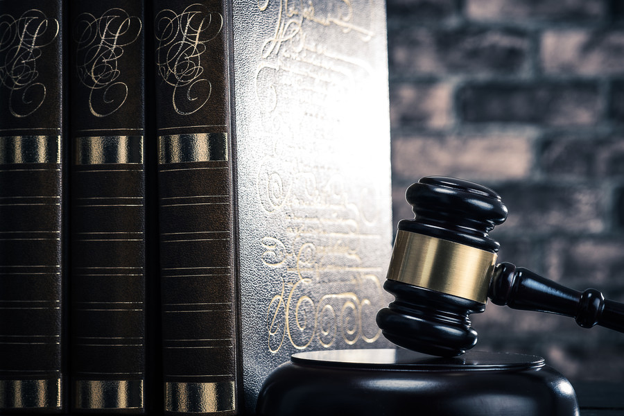 南京刑事律師揭秘：當老公被拘留，如何巧妙處理家庭事務？